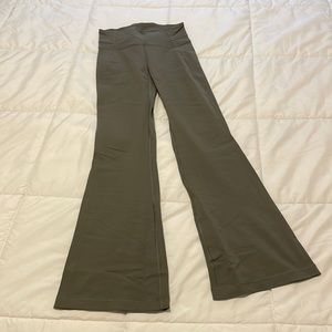 Lululemon groove pant